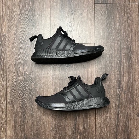 Black Adidas NMD in size 9.5 Great Condition - Picture 4 of 7